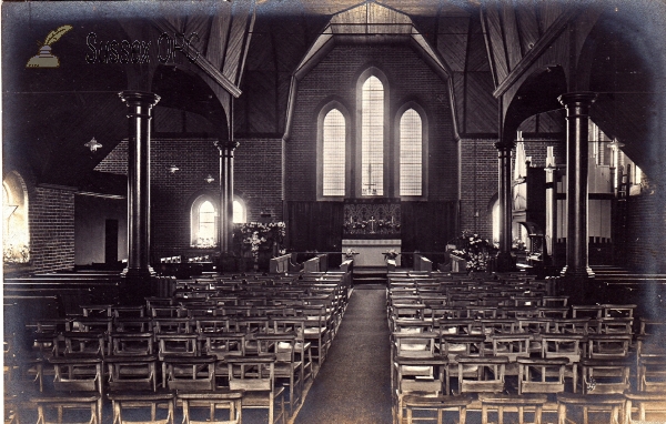 Image of Bexhill - St Andrew's Church (Interior)