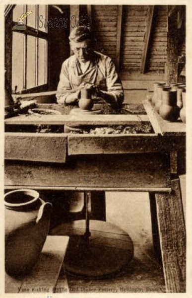Hellingly - The Old Dicker Pottery (Vase Making)