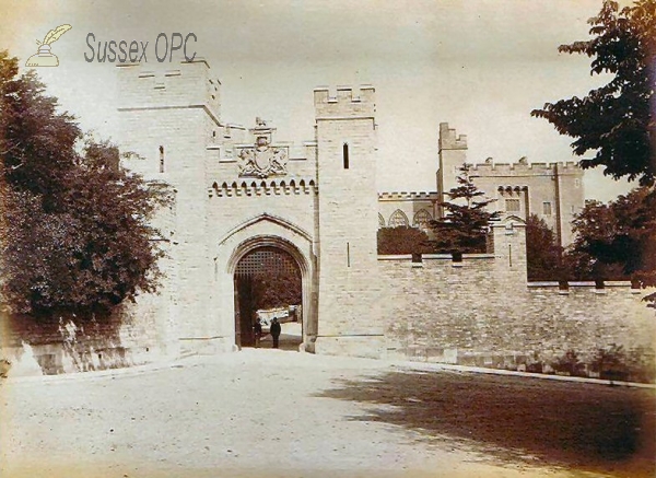 Arundel - Castle Entrance