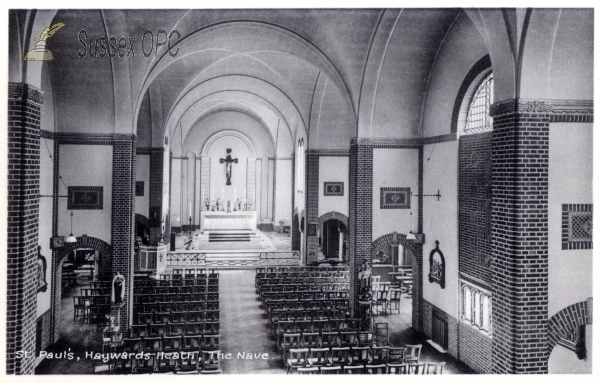 Image of Haywards Heath - St Paul's Church (Interior - Nave)