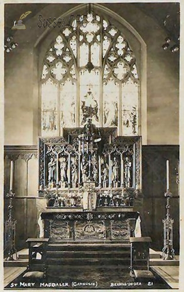 Bexhill - St Mary Magdalene Roman Catholic Church (Altar)