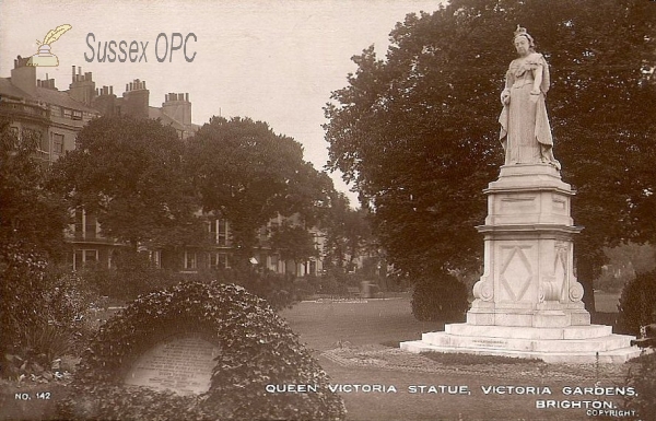Image of Brighton - Victoria Gardens (Queen Victoria Statue)