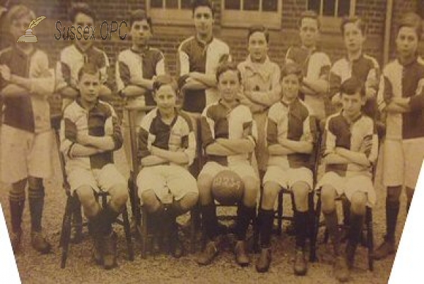 Image of Brighton - Boys Football Team - 1923