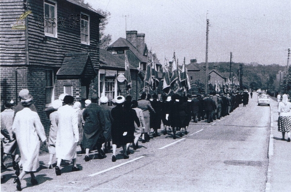 Image of Etchingham - Parade