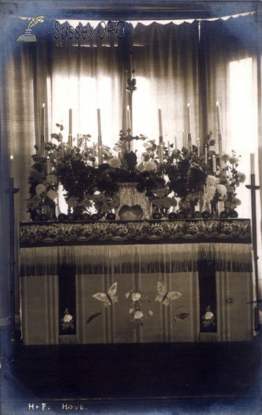 Image of Hove - Altar in an unidentified church/chapel
