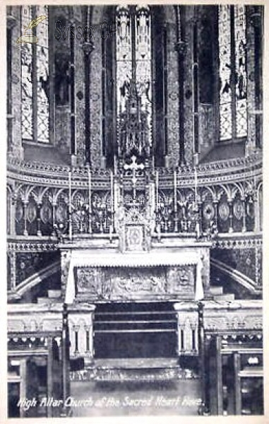 Image of Hove - Sacred Heart Church (Interior - Altar)