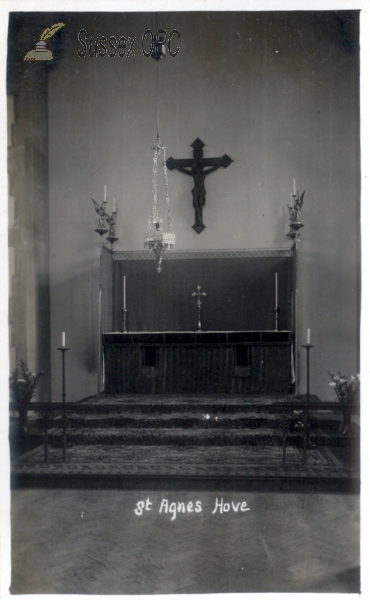 Hove - St Agnes Church - Altar