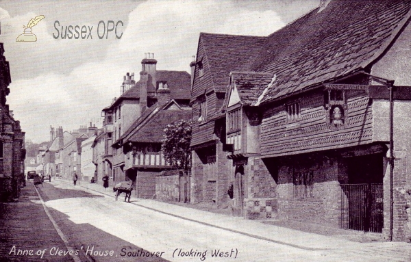 Image of Lewes - Anne of Cleves' House, Southover (looking west)