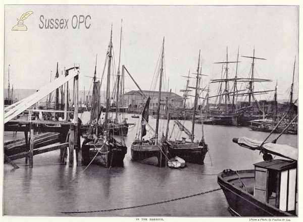 Image of Newhaven - Ships in the harbour