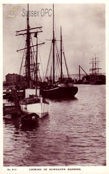 Image of Newhaven - Ships in the harbour