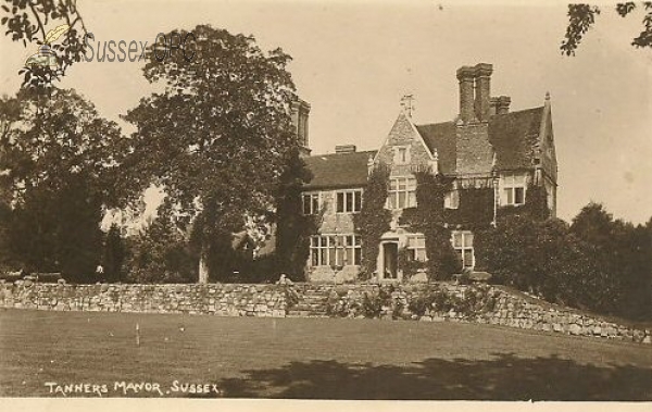 Image of Lions Green - Tanners Manor