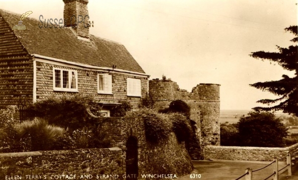 Image of Winchelsea - Ellen Terry's Cottage and Strand Gate