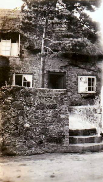 Image of Amberley - Pine Cottage