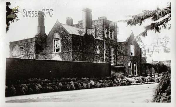 Image of Ardingly - Hampstead House