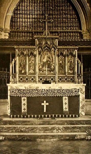 Arundel - St Nicholas Church (Altar & Reredos)