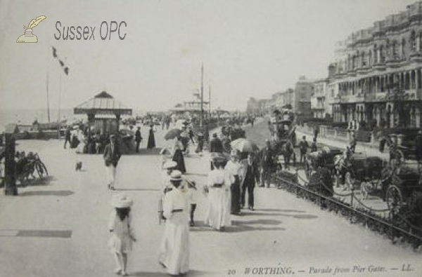 Image of Worthing - Parade from Pier Gates