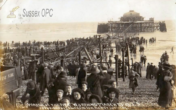 Image of Worthing - Pier Wrecked (23rd March 1913)