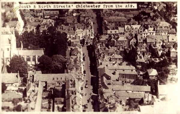 Image of Chichester - South & North Streets from the air