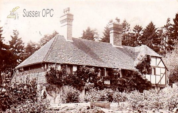 Image of East Grinstead - Cottage