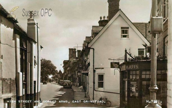 Image of East Grinstead - High Street & Dorset Arms