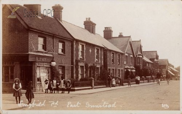 Image of East Grinstead - Lingfield Road