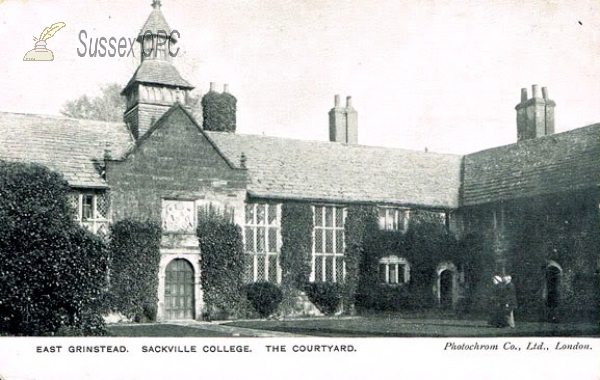 Image of East Grinstead - Sackville College (Courtyard)
