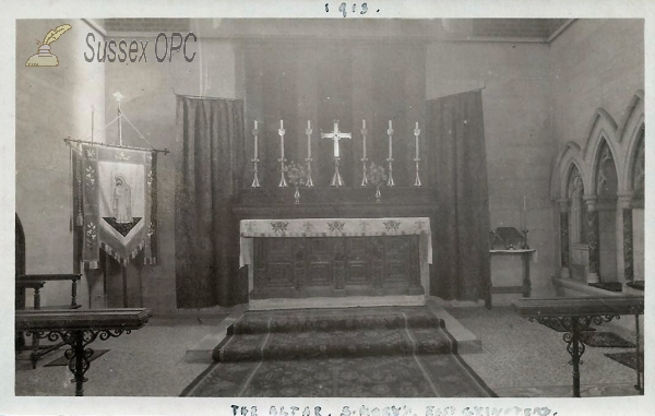 East Grinstead - St Mary's Church (Altar)