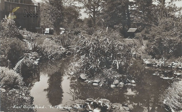 Image of East Grinstead - Ye Felbridge Hotel (Lily pond)
