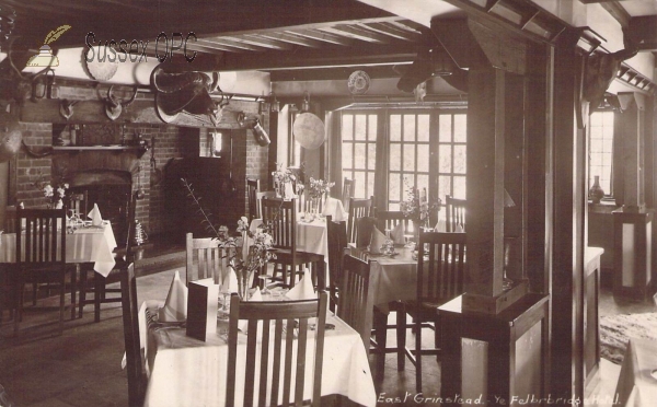 Image of East Grinstead - Ye Felbridge Hotel (Interior)