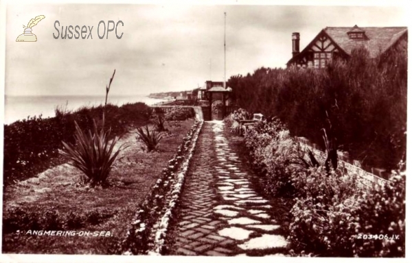 Image of Angmering - Path overlooking the sea