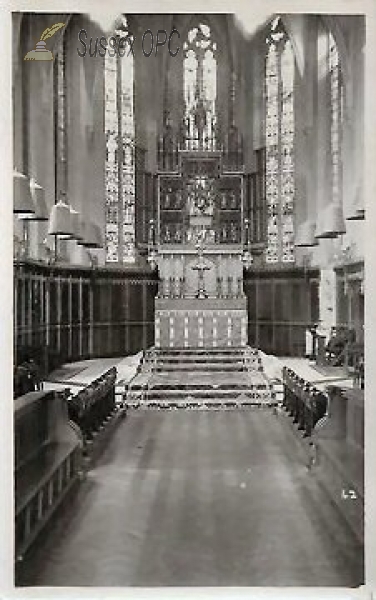Image of Haywards Heath - Holy Cross Convent Chapel (Interior)