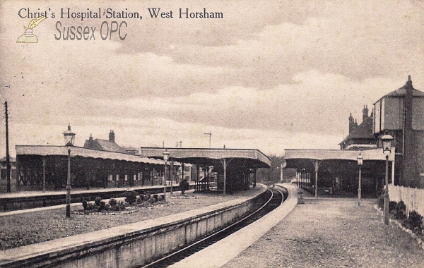Image of Horsham - Christ's Hospital (Railway station)