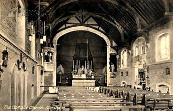 Horsham - RC Church of St John the Evangelist (Interior)