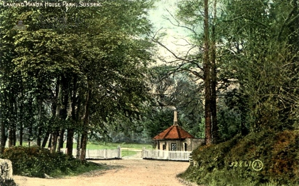 Image of Lancing - Manor House Park