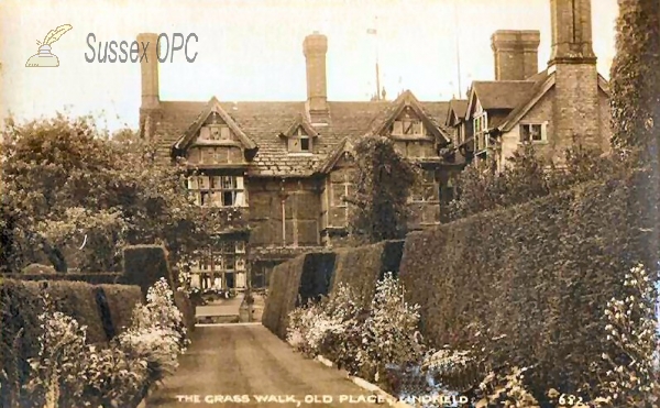Image of Lindfield - Old Place (Grass Walk)