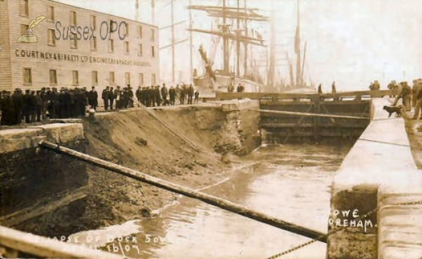 Image of Southwick - Harbour Collapse in 1907