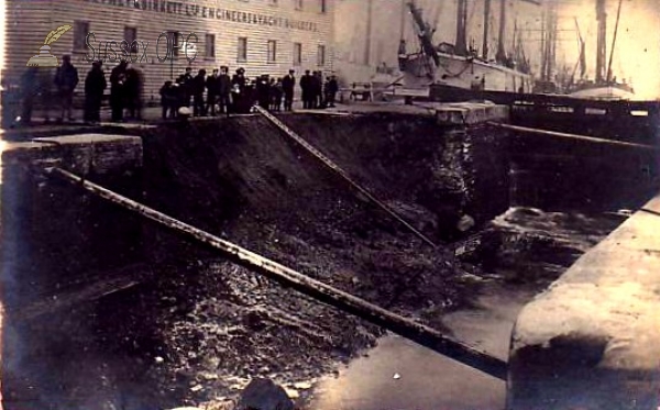 Southwick - Harbour Collapse in 1907