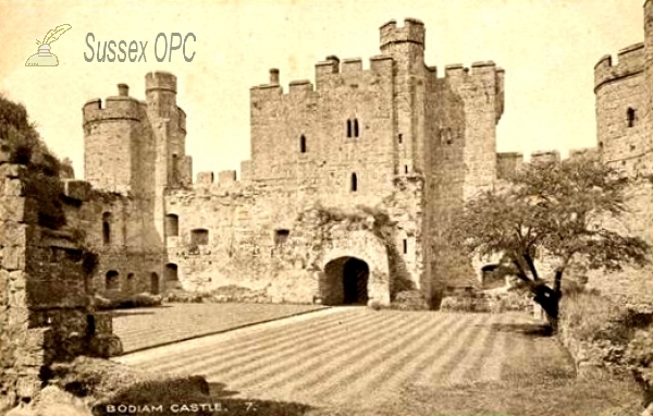 Image of Bodiam - The Castle, Interior of court