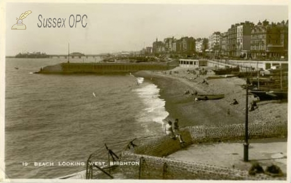 Image of Brighton - Beach Looking West