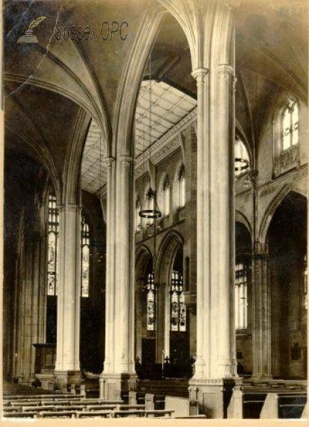 Brighton - St Peter's Church (interior)