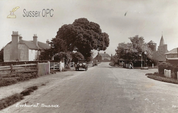 Image of Ewhurst - Street scene (St James the Great)