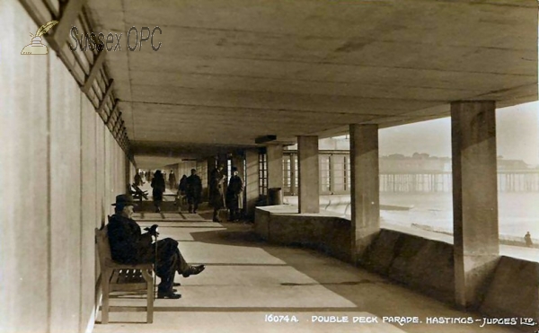 Image of Hastings - Double Deck Parade