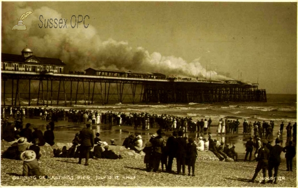 Image of Hastings - Fire on the Pier - 15th July 1917