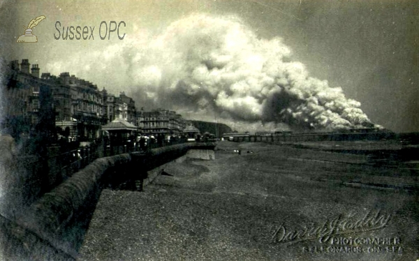 Image of Hastings - Fire on the Pier - 15th July 1917