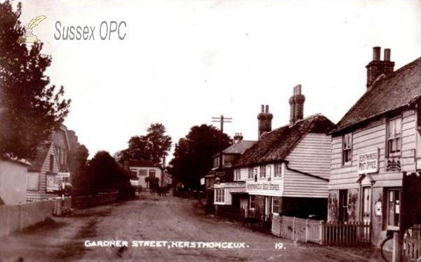 Herstmonceux - Gardner Street
