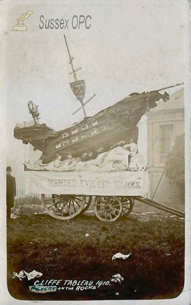 Image of Lewes - Bonfire, Cliffe Tableau (Popery on the rocks)