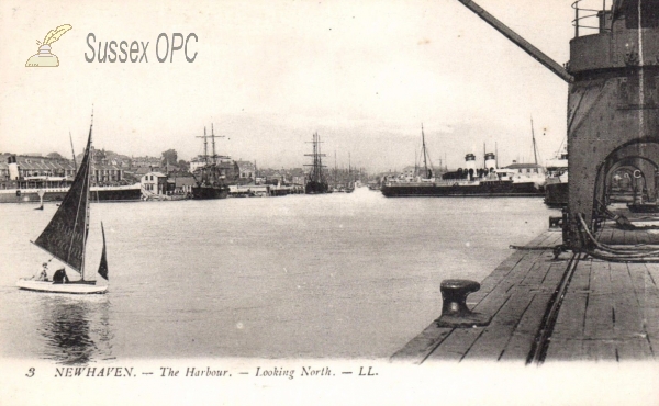 Newhaven - The Harbour (Looking north)