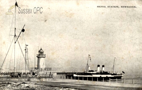 Newhaven - The Lighthouse & Signal Station