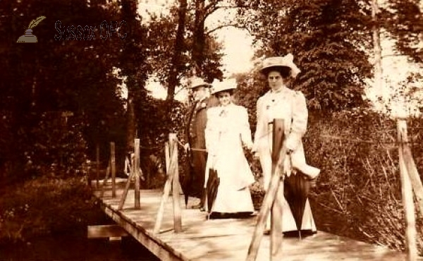 Image of Newick - Newick Park, people on bridge