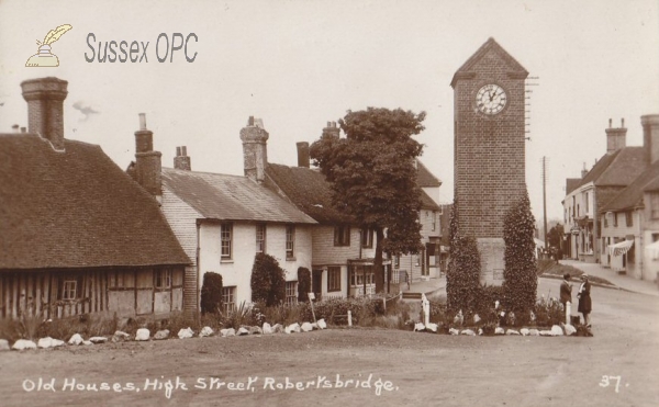 Image of Robertsbridge - Old Houses & War Memorial
